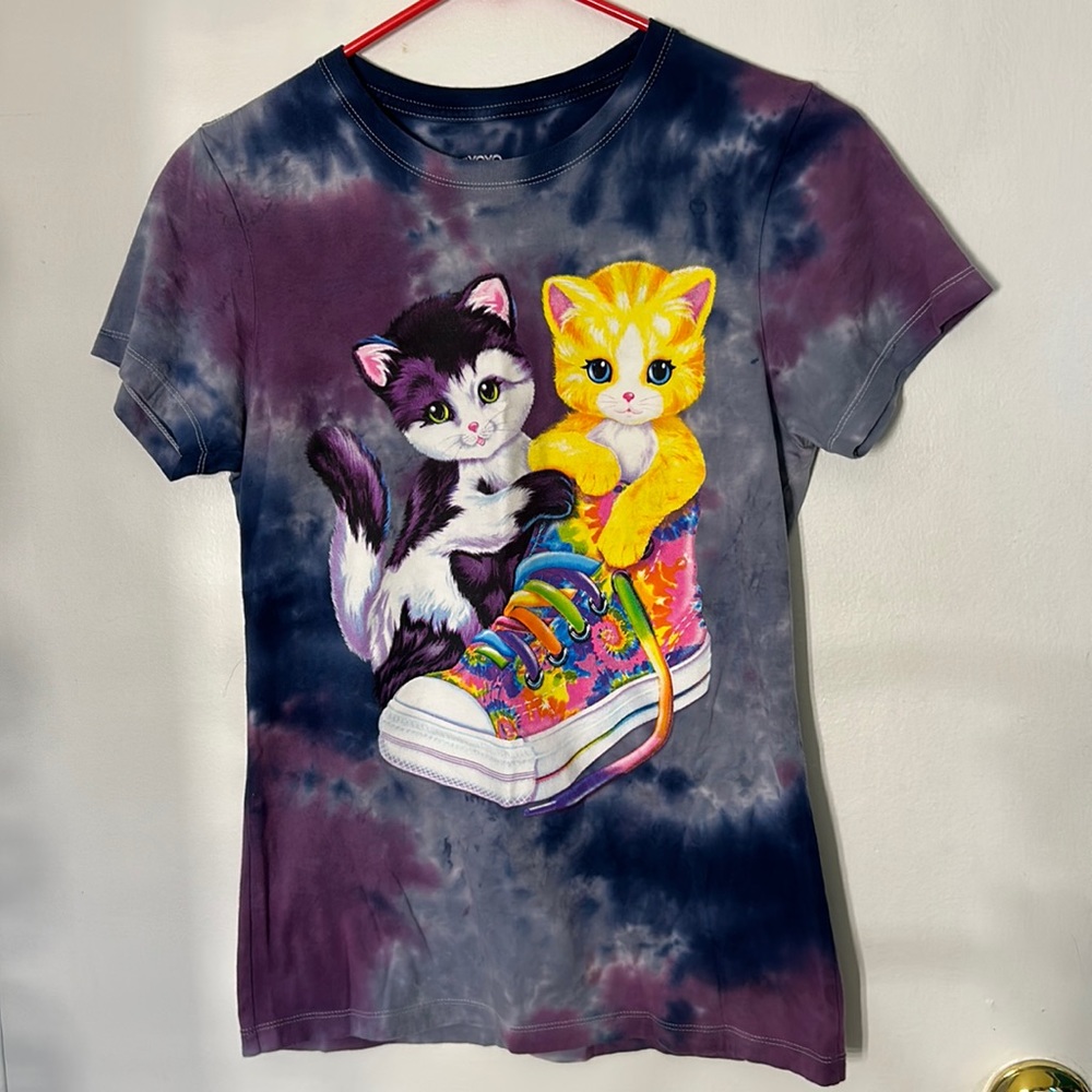 Cute blue and purple tie dye Lisa Frank shirt w kitties in a tie dye shoe!